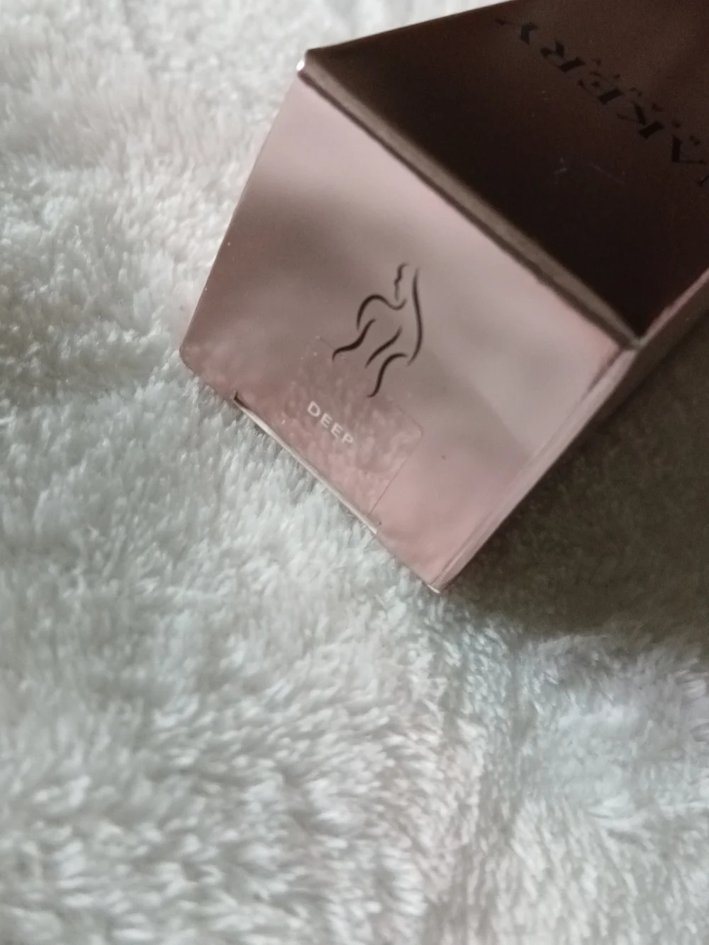 Nakery Beauty Plumping Velvet Serum-Infused Foundation FULL SIZE 30mL [DEEP]